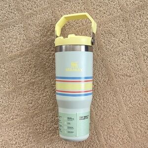 Stanley 30 oz, Ice Flow Tumbler with flip straw & yellow lid. New